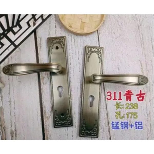 6-8-NTLM,Chinese Size Lock ,Plate Lock Set,Antique Brass,Aluminium,,Chinese Door Lock,Lock Set With 50mm Mortise Lock Body 70mm Chinese Cylinder 3 Computer Keys70mm*29mm,70mm*29mm,6-8-NTLM