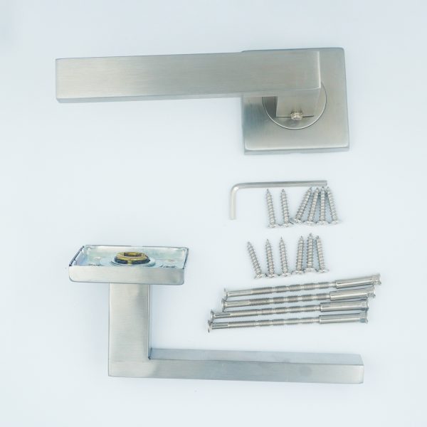 S52111C 304 Stainless Steel Square tube Handle Cylinder Hole,Satin Stainless Steel,
Square rosette with round washer,
Rosette 6 screw hole M5, hole distance 38mm,
Escutcheon 2 screw hole M5, hole distance 38mm